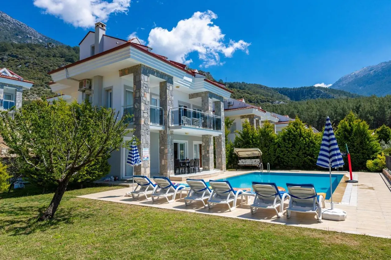 Yasam Park Rena Villalari Oeluedeniz Fethiye 0*,