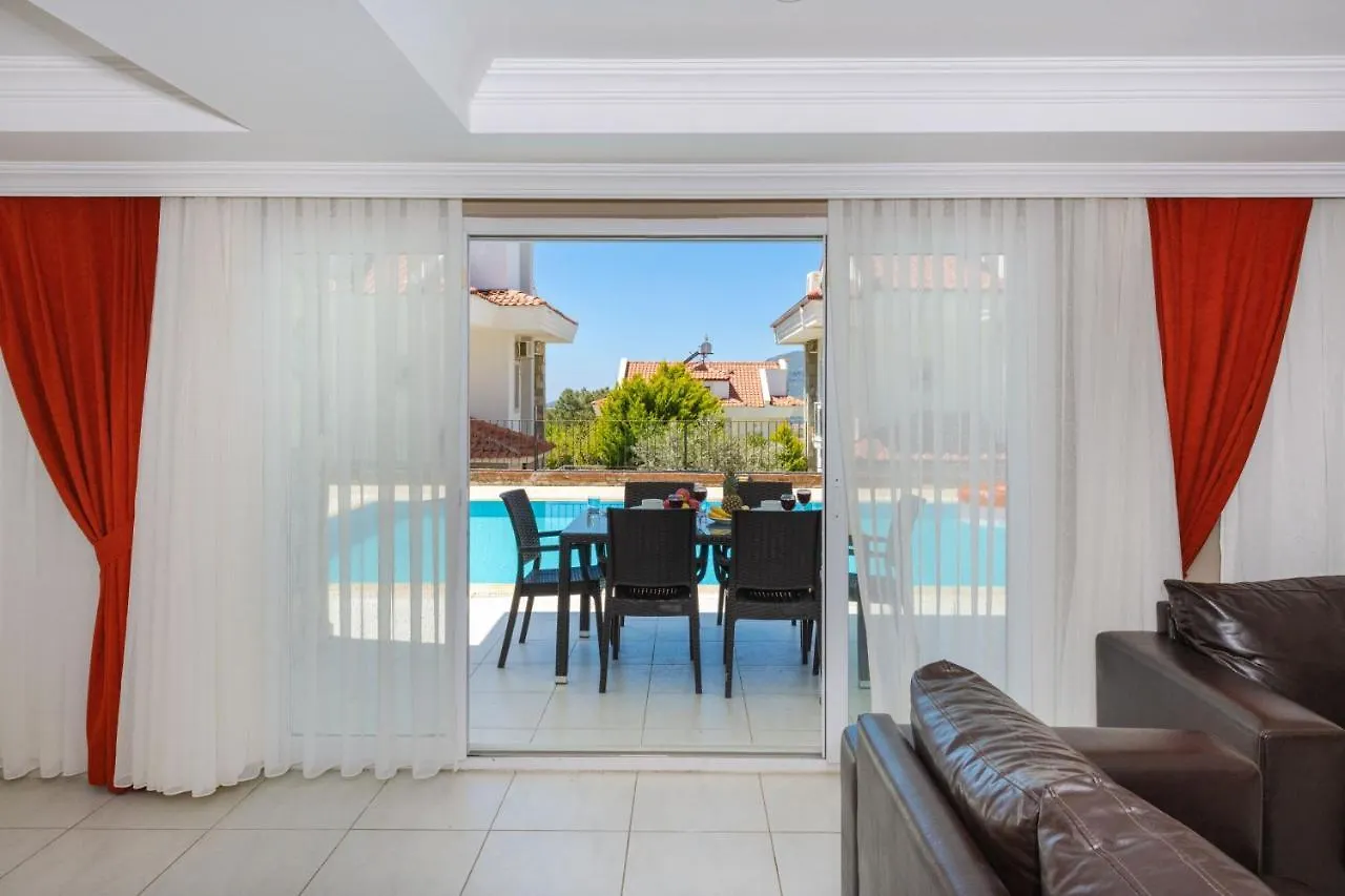 Yasam Park Rena Villalari Oeluedeniz Fethiye Villa